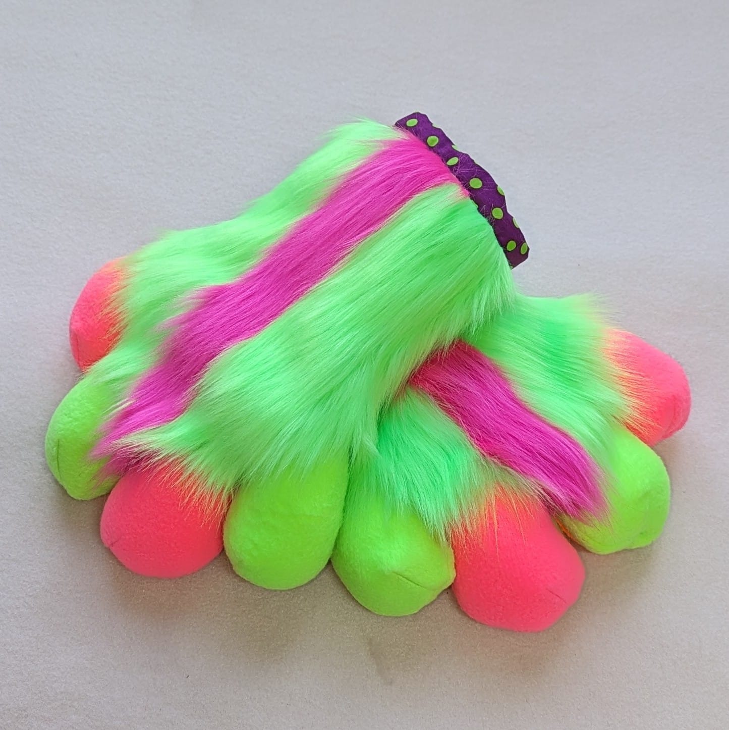 Hand Paws "Neon green" Special Edition!
