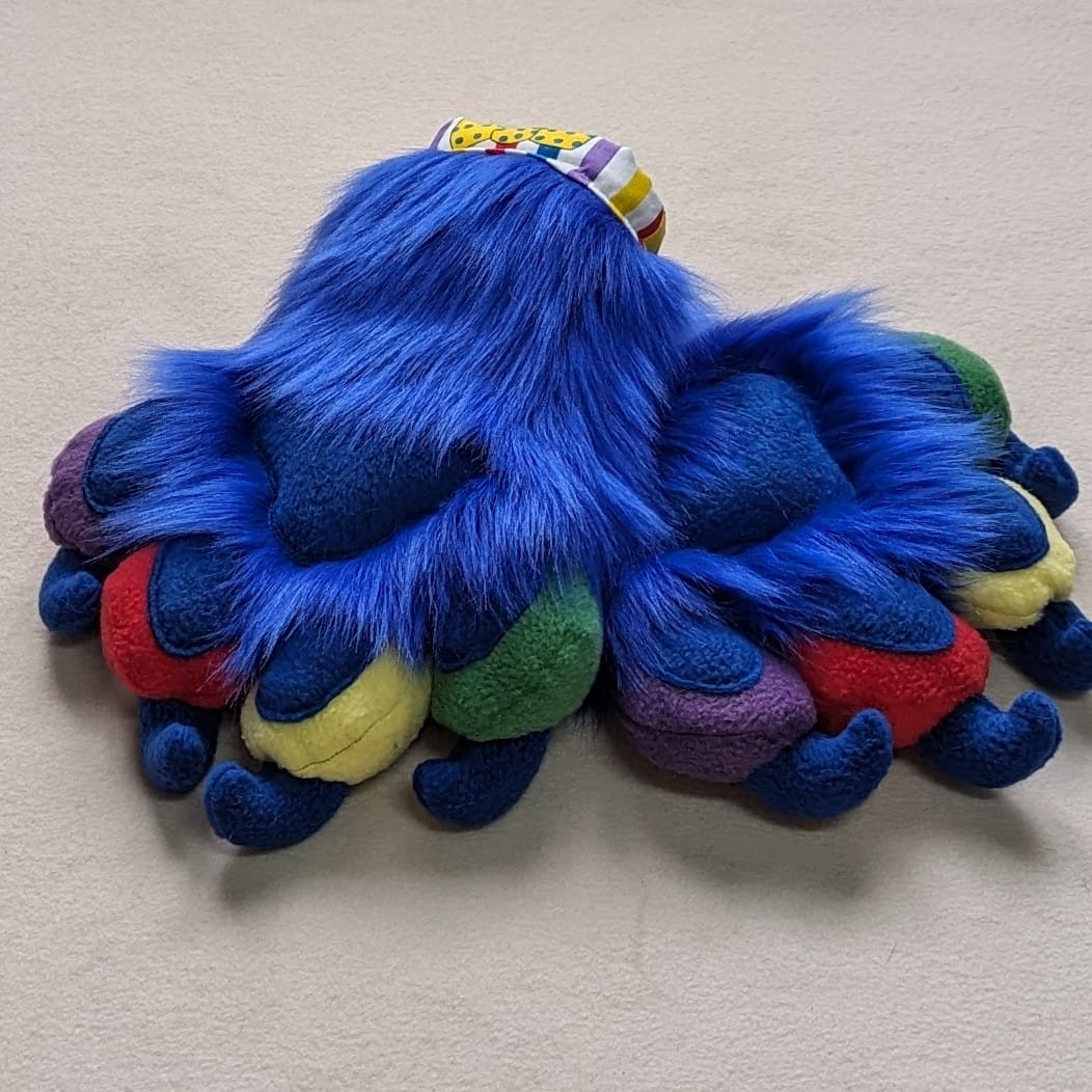 Hand Paws "Blue Clown" Special Edition!