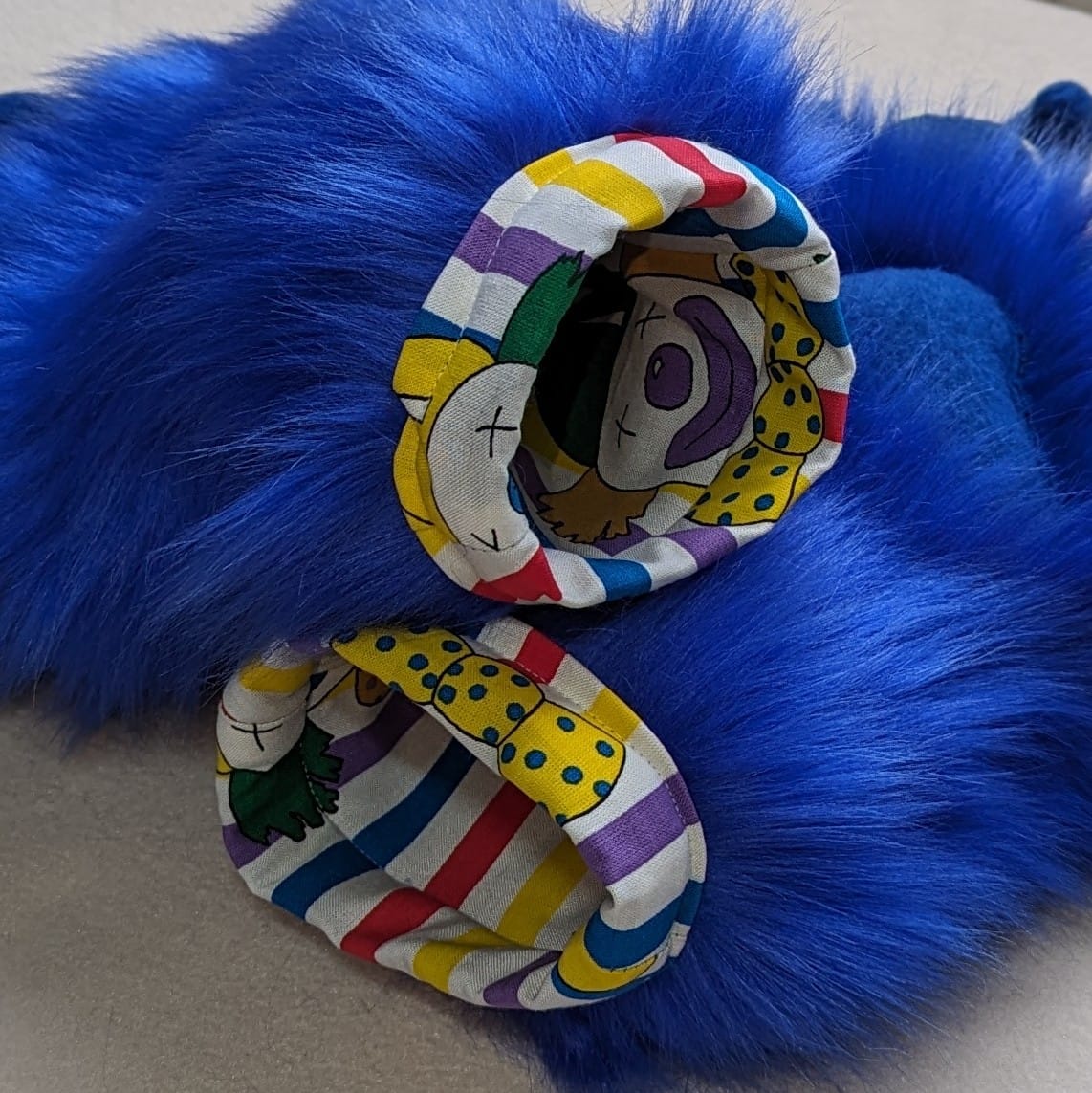 Hand Paws "Blue Clown" Special Edition!