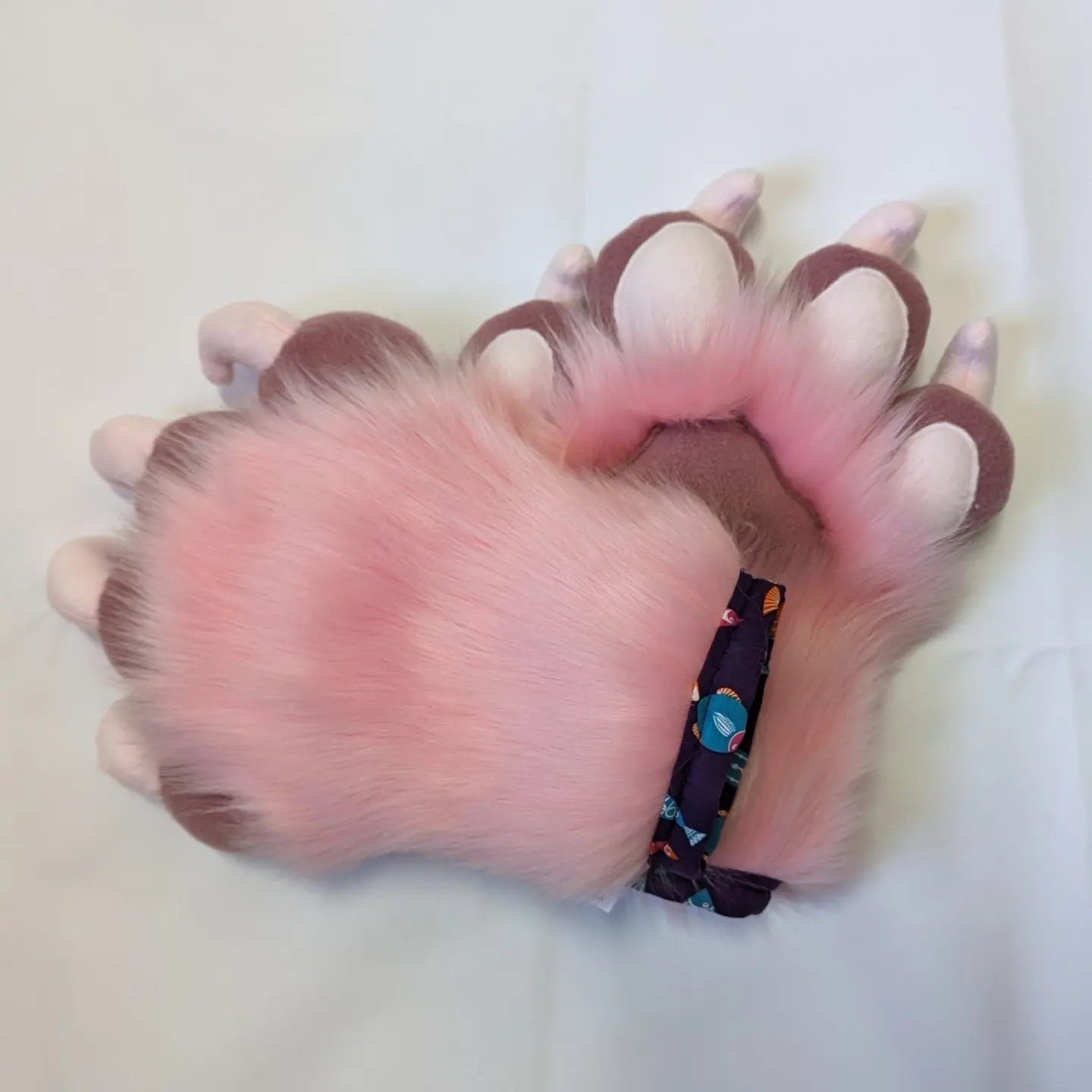 Hand Paws "Dusk Blossem"