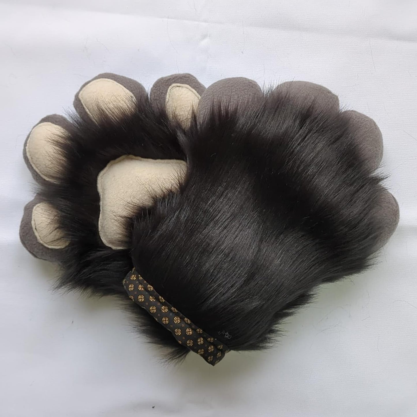 Hand Paws "Black Bear" (grey)